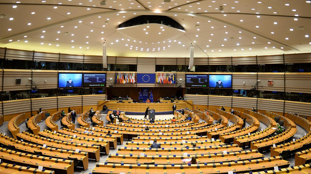 欧州議会 本会議（写真：ロイター/アフロ）