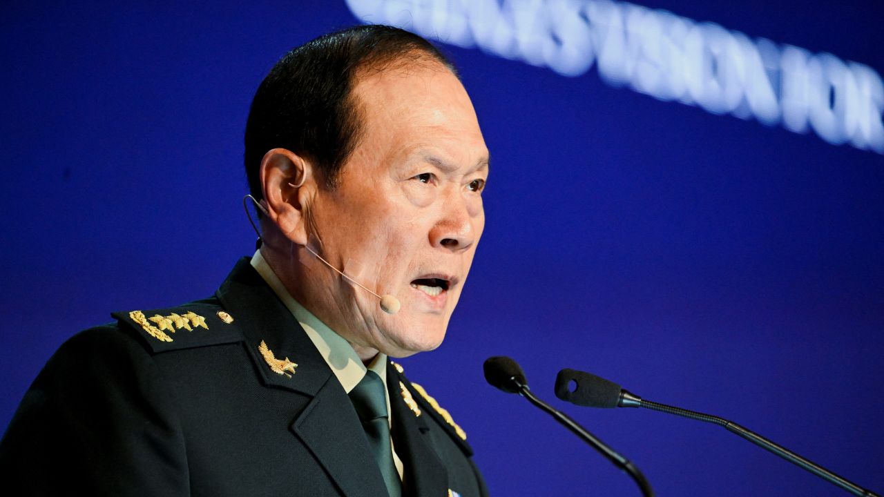 2022　アジア安全保障会議で発言する中国の魏鳳和国防部長（写真:ロイター/アフロ）