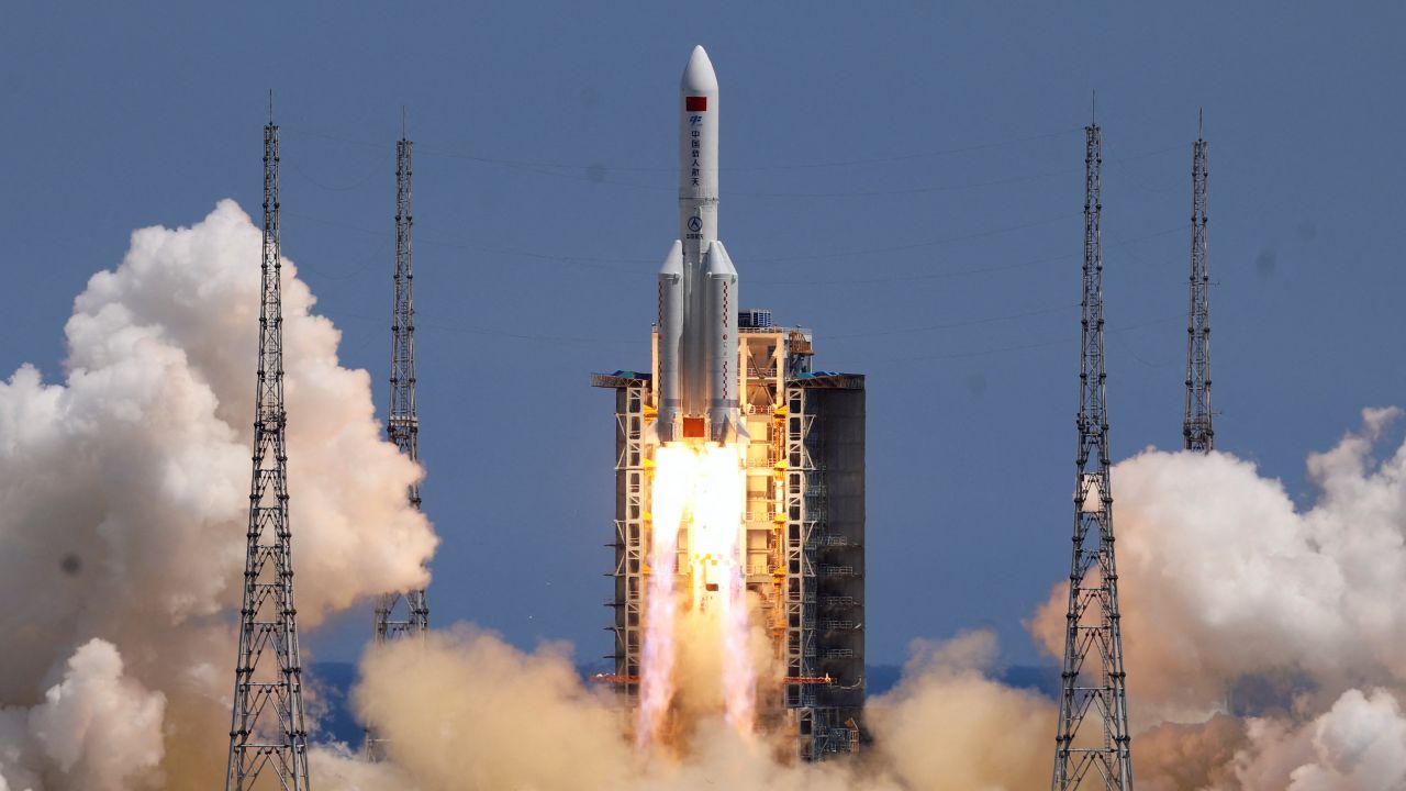 7月24日、中国「問天」打ち上げに成功（写真:ロイター/アフロ）