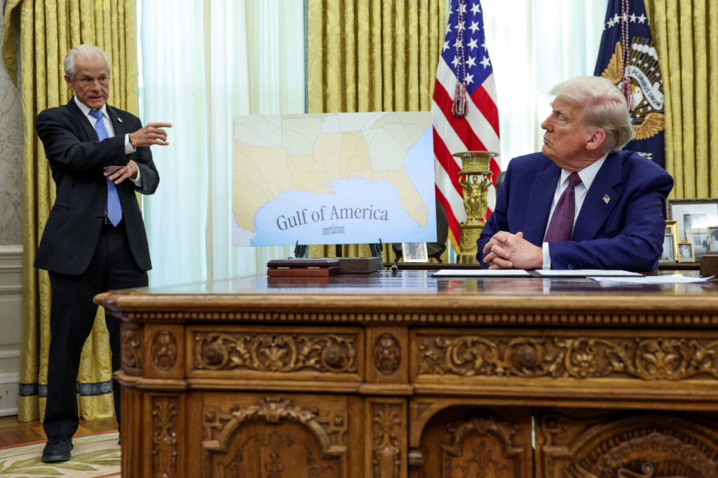 U.S. President Donald Trump in the Oval Office of the White House（写真：ロイター/アフロ）